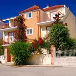 Nafplio's Cozy - A Peaceful Retreat