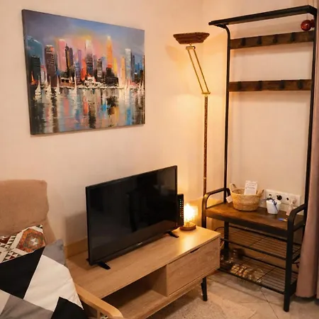 Nafplio's Cozy - A Peaceful Retreat 나플리오